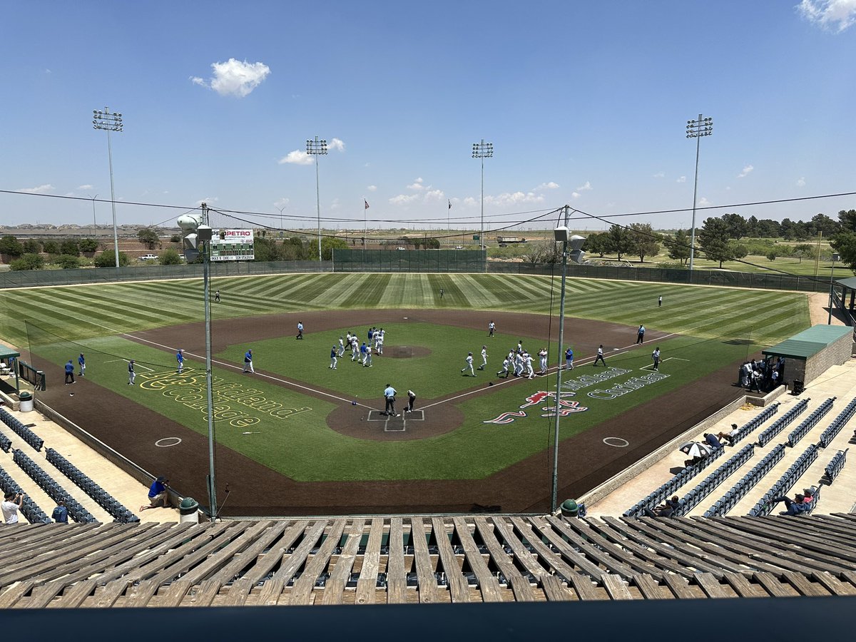 TCA walks it off B7. Final TCA 7 EP Cathedral 6. Full schedule and results at txhighschoolbaseball.com/playoffs/tapps…