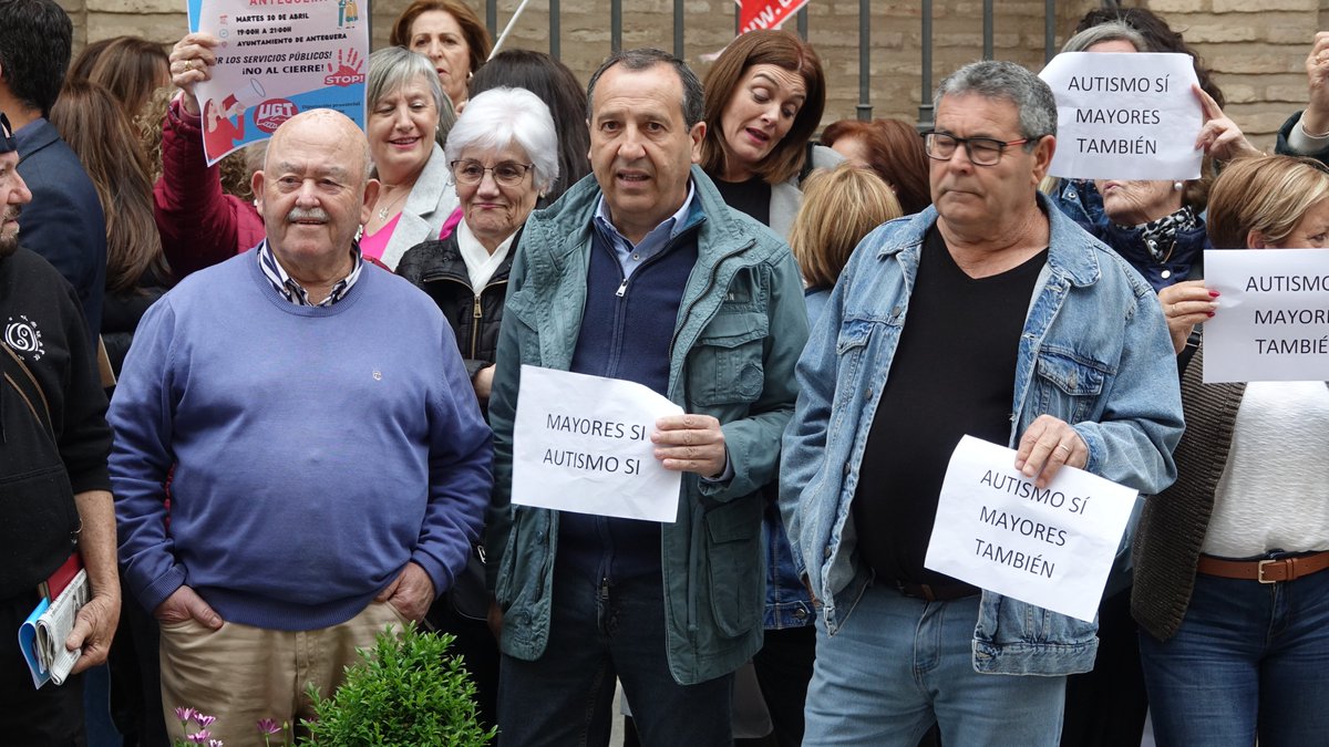 🔴 El PSOE defiende la continuidad de la Residencia de la Vega de #Antequera con el servicio de mayores y para las personas con trastorno de espectro autista

psoemalaga.es/actualidad/ver…