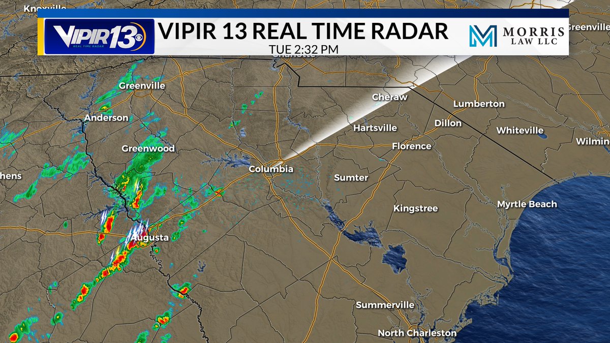 Starting to see showers and thunderstorms develop along the CSRA and Midlands. This line will make its way towards the Pee Dee this evening. A few thunderstorms can't be ruled out. #SCwx