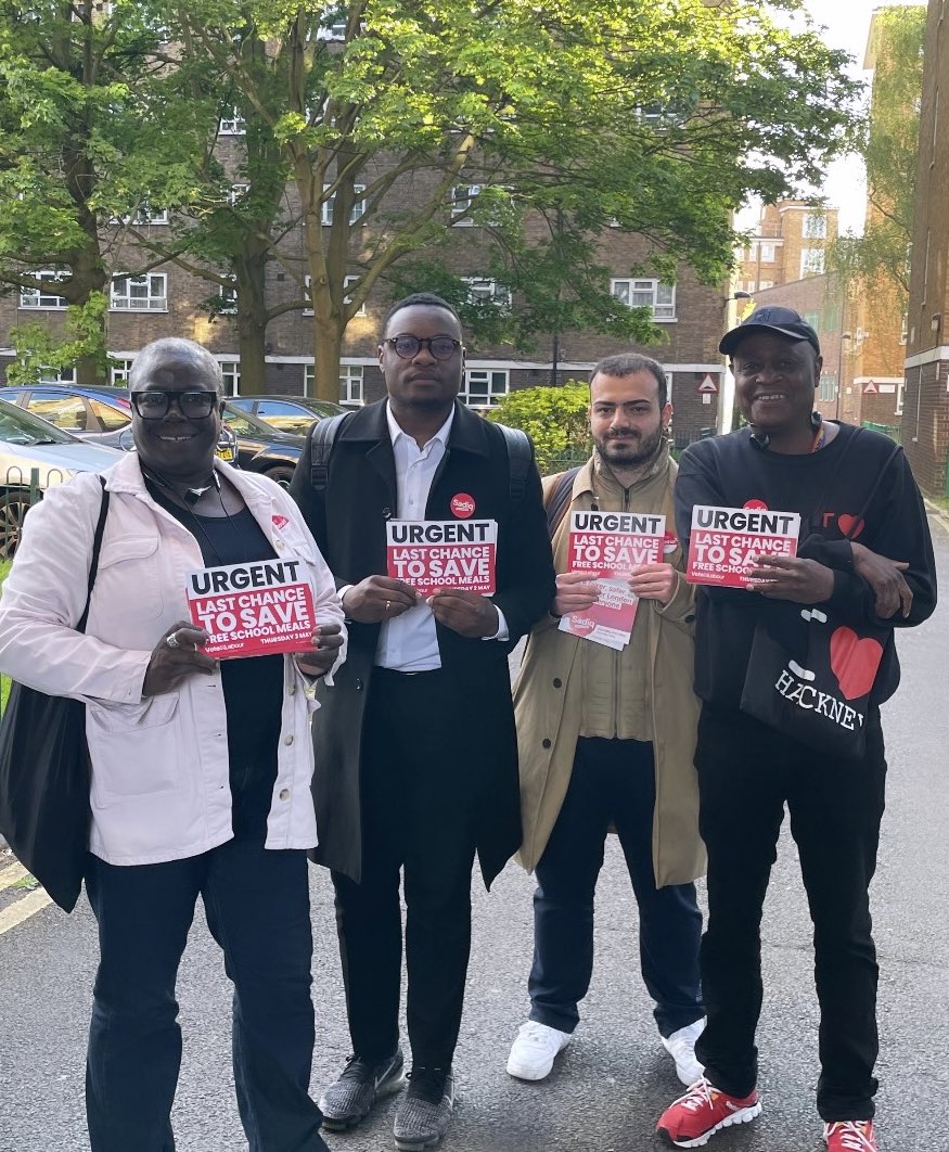 Chilled afternoon on #LabourDoorstep Alongside @welovehoxton Cllrs @carolewilliams , Cllr Clayeon & @HackneyLabour Activists. Final push to re-elect @SadiqKhan @Semakaleng with 2 days to go #VoteLabour on May 2 🗳️🌹👍🏽
