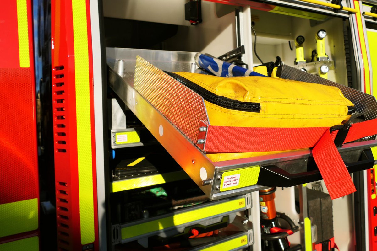 A New Pumping Appliance for West Midlands Fire Service 🚒 This one-off concept vehicle features custom-built locker stowage layouts, an 1800L water tank, CCTV camera system, and cutting-edge Emergency One user interfaces like eCabControl and ePumpControl 🔥