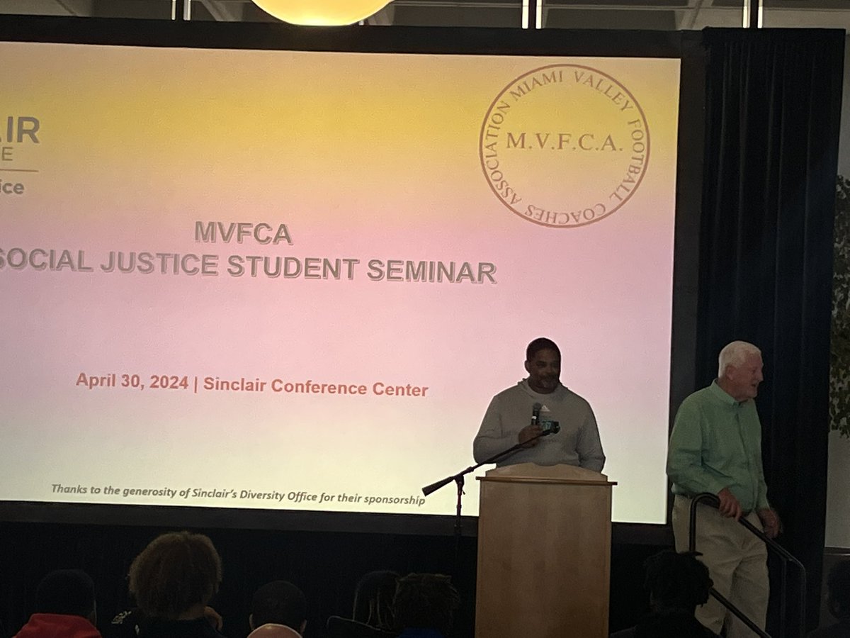 Chad Murphy (@coachchadmurphy) on Twitter photo Had a GREAT time today at the <a href="/MVFCAtweets/">MVFCA</a> Social Justice Seminar put on by the 🐐 Coach Place!!! Thanks to <a href="/Fpcharger2/">Carlton Gray</a> & <a href="/Winton_WoodsFB/">Winton Woods HS Football</a> for a good day together!! 🟦🟩🦾 Had a GREAT time today at the <a href="/MVFCAtweets/">MVFCA</a> Social Justice Seminar put on by the 🐐 Coach Place!!! Thanks to <a href="/Fpcharger2/">Carlton Gray</a> & <a href="/Winton_WoodsFB/">Winton Woods HS Football</a> for a good day together!! 🟦🟩🦾
