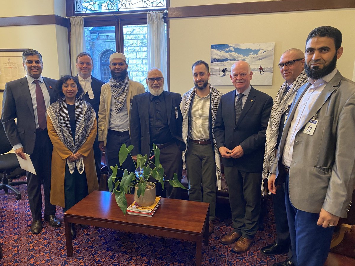 It was an honour meeting the Council of Muslim Canadians in Victoria with @SChandraHerbert (Spencer Chandra Herbert), the Deputy Speaker of the House It was a great opportunity to discuss important issues that are of concern to the Muslim community in BC!