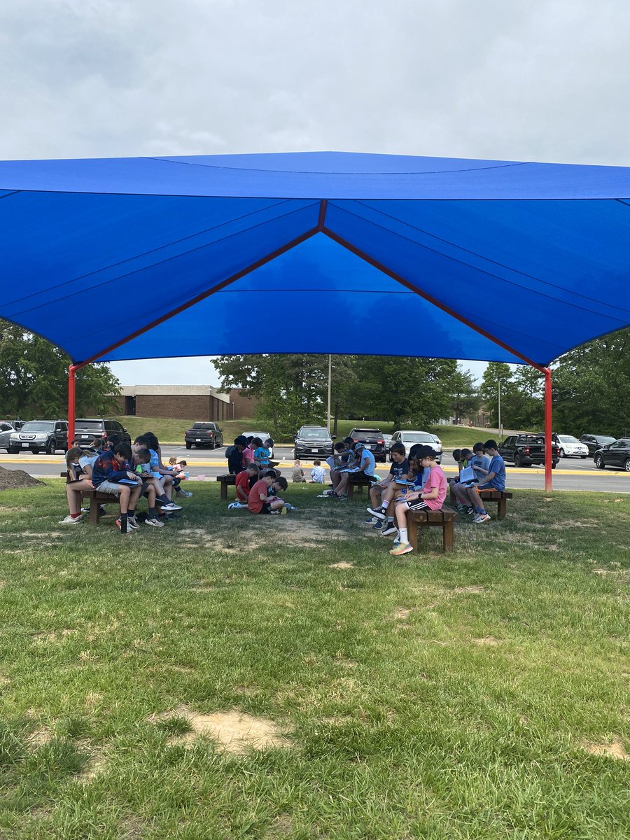 We got to use the new outdoor classroom today!!!
#oneccps #gordonpatriotpride