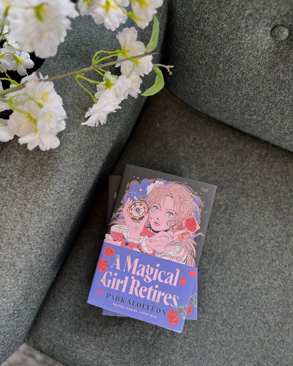 📚🎊 Happy publication day to A MAGICAL GIRL RETIRES by Park Seolyeon, translated by @AntonHur! 🎀✨ “A weird, delightful little book, simultaneously grim and breezy…A very entertaining read” — @LocusMag Available now wherever books and audiobooks are sold!