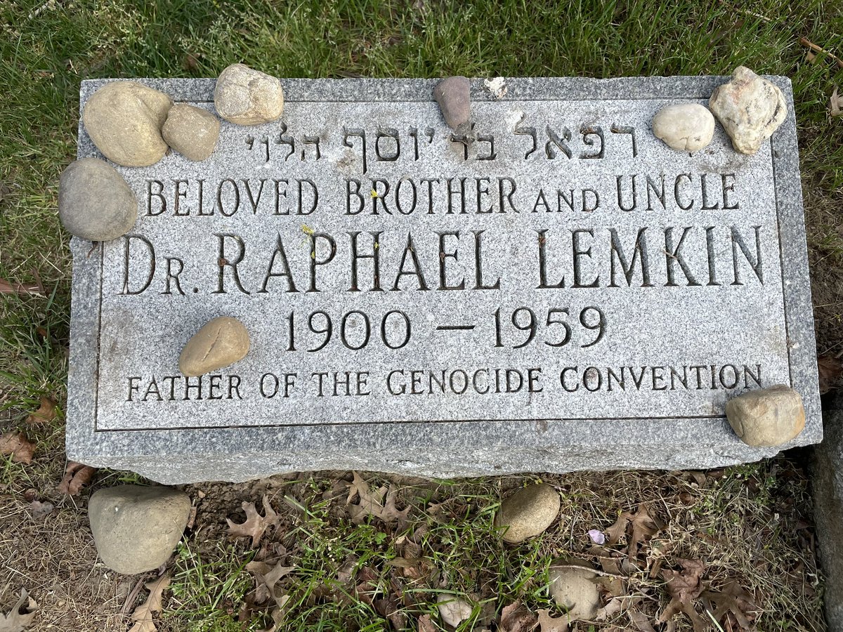 Paying my respects to one of the most significant people in my field. #Lemkin, you would be proud to know how many people continue your work, and how, finally, all these years later, your #Genocide Convention is finally being used in earnest. #intLaw
