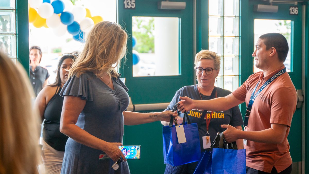 Last week we celebrated and recognized 44 GPS employees as our 2024 Employees of the Year! Every campus and department was represented and the winners were joined by their colleagues, families, and friends to celebrate! Congratulations! #gilbertpublicschools #connectcreatecare