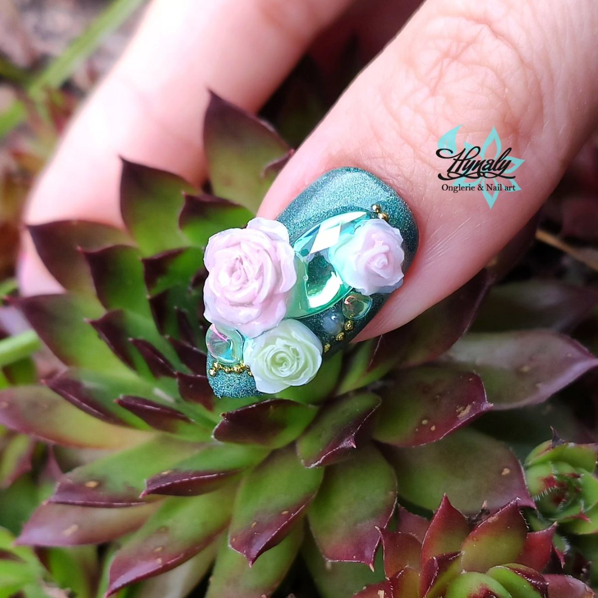 Flower arrangements. Wear them like a jewel 💎 

#nail
#nails
#Flowernails