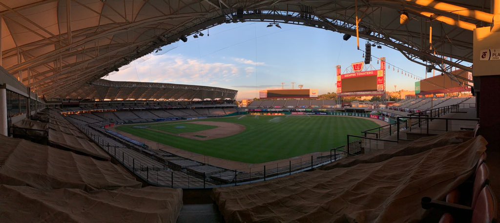 𝐋𝐀 𝐁𝐄𝐋𝐋𝐄𝐙𝐀 𝐃𝐄𝐋 𝐄𝐒𝐓𝐀𝐃𝐈𝐎 𝐓𝐎𝐌𝐀𝐓𝐄𝐑𝐎𝐒 🏟🌅🤩 #MartEstadio