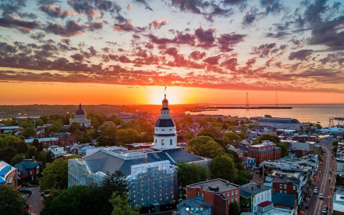 We love our city 😍😍😍 📍 Annapolis, MD (📸: @jarvin_07) #GoNavy | #LetsFly25 | #Annapolis