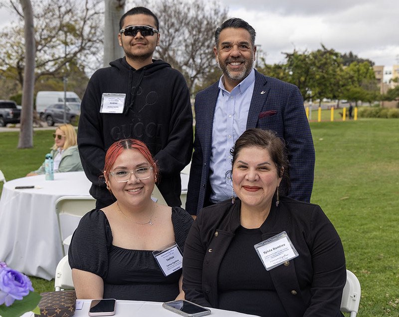 Our 2024 scholarship photos are now up! You may now download, share, and don’t forget to tag us! Congratulations once again on this tremendous milestone. We look forward to our next celebratory event - Commencement! 🥳🎓 View photos: flickr.com/photos/sdce/al…