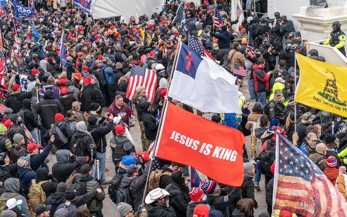 kellipaddon's tweet image. One of Rustad&apos;s guests in the legislature today was Linda Blade, who has shared many extreme views, including promoting &quot;The Christian Flag&quot; which is associated with far-right movements, including the Jan. 6th insurrection. 3/