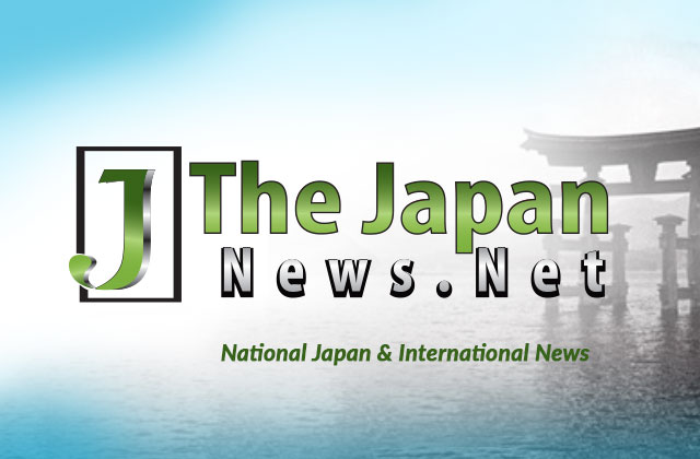 Breaking: A man has been arrested in Tokyo for allegedly stabbing two clerks at a convenience store in Adachi-ku. #TokyoCrime #PublicSafety