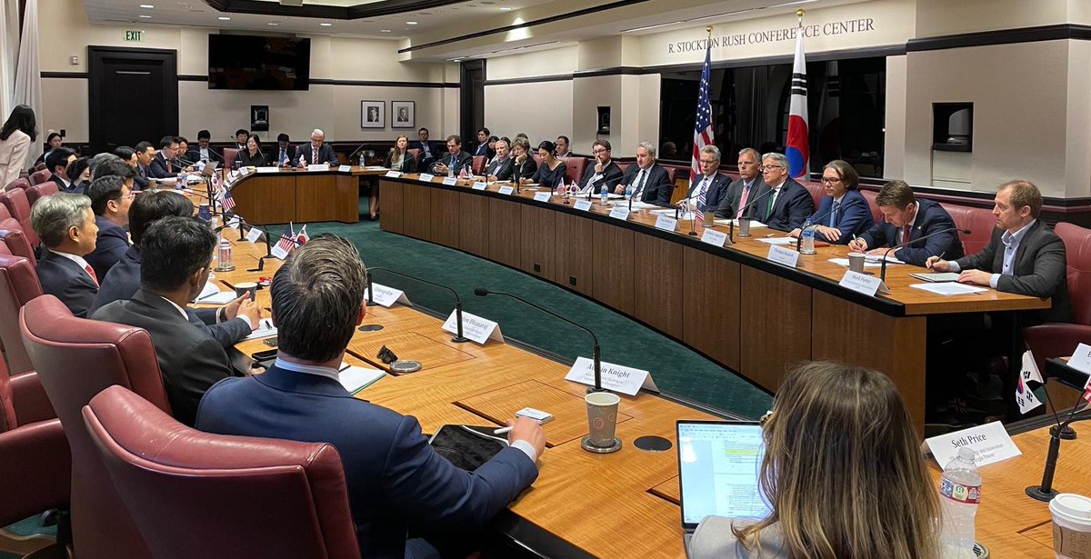 Concluded helpful discussions at the @BakerInstitute with the private sector on #CleanEnergy, #SupplyChains, Hydrogen, and Offshore Wind during our 10th Energy Security Dialogue with the Republic of Korea 🇺🇸🇰🇷