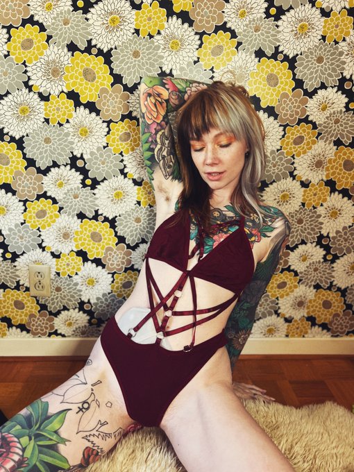 I don't like the way this bodysuit looks but it was SO difficult and confusing to get on that I just