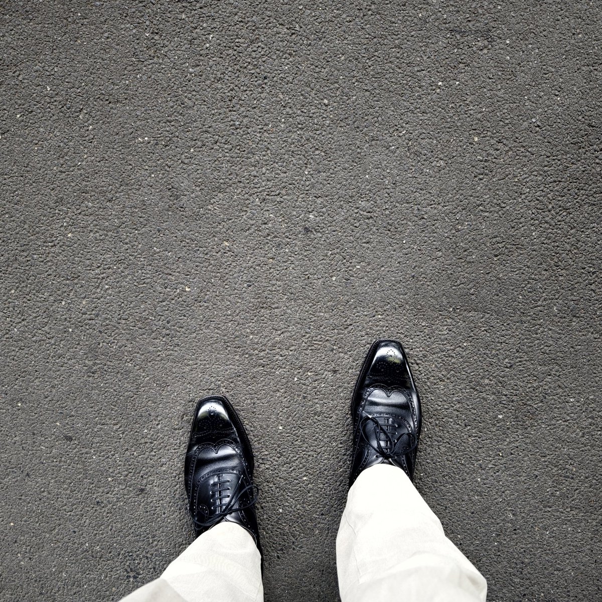 昨日の靴

#jimjun #wingtip #oxfordshoes #dressshoes #mensshoes #エイジング