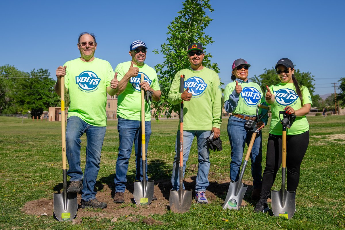 🌳 #EPElectric teamed up with the City of Las Cruces Parks and Rec for a special initiative during Earth Month! 🌱 We're thrilled to announce that we've planted 20 trees at two parks in Las Cruces, NM, marking our first collaboration in this beautiful city! 🎉 This initiative not