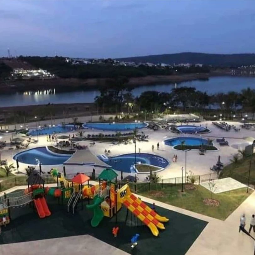 Ótima Opção de Passeio 

Ilhas do Lago Eco Resort ☀️ Caldas Novas/GO, para até 8 pessoas🏊‍♀️

Dois Quartos (1suite)

Período: 06/06 a 09/06 - Quinta a Domingo

VALORES DE HOSPEDAGEM me Chama no Privado🏊‍♀️🏊‍♀️

#magazinesiqueirasp #siqueiraofertas1980 #variedadessiqueirasp #alexvendah