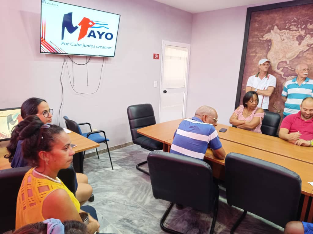 Grupo Empresarial Acero y sus derivados. Acinox (@gacinox) on Twitter photo 🇨🇺Por el socialismo y la unidad, #ACINOX celebrará un aniversario más de la #CTC, @CubaCentral: "#Cuba es solidaridad y #PorCubaJuntosCreamos.
🎵... aquí no hay marcha atrás...🎶
<a href="/EstradaFong/">Carlos Alejandro Estrada Fong</a>
<a href="/AriasEraldo/">Eraldo González Arias</a>
<a href="/UlisesGuilarte/">Ulises Guilarte de Nacimiento</a>
<a href="/MindusIndustria/">Ministerio de Industrias de Cuba</a> 🇨🇺Por el socialismo y la unidad, #ACINOX celebrará un aniversario más de la #CTC, @CubaCentral: "#Cuba es solidaridad y #PorCubaJuntosCreamos.
🎵... aquí no hay marcha atrás...🎶
<a href="/EstradaFong/">Carlos Alejandro Estrada Fong</a>
<a href="/AriasEraldo/">Eraldo González Arias</a>
<a href="/UlisesGuilarte/">Ulises Guilarte de Nacimiento</a>
<a href="/MindusIndustria/">Ministerio de Industrias de Cuba</a>