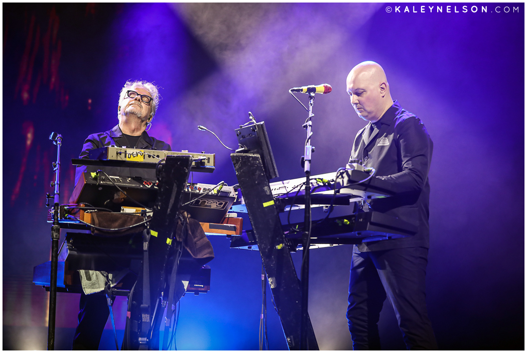 #MarkMothersbaugh and #JoshHager of @DEVO #Devo #LiveMusic #Music #ConcertPhotography #Canon @CanonUSA @youtubetheater @LiveNation_LA @mmothersbaugh @Josh2Hager