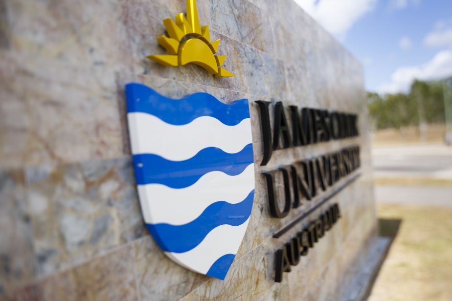 👏Great news! JCU is ranked 3rd in the world’s Best Ecology & Evolution Universities for 2024, and #1 in Australia. Also great ranking results for Professors Bill Laurance, David Bellwood, Geoff Jones and others. 📑👉research.com/university-ran…
