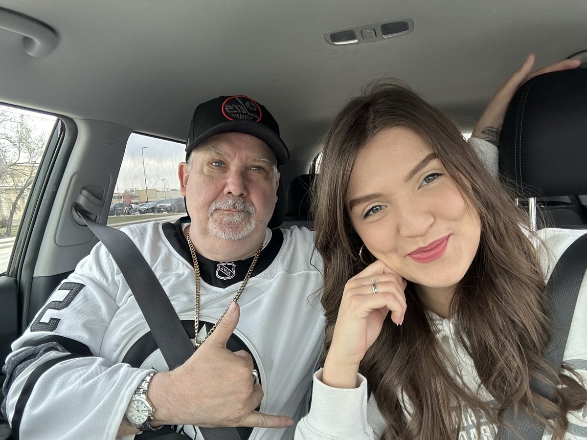 On the way to game 5 🏒 PLAYOFF TICKETS 500$ parking 20$ food and beverage 100$ spending time with your youngest on her bday PRICELESS !! ....... 👊🏻🇨🇦👊🏻 #gojetsgo