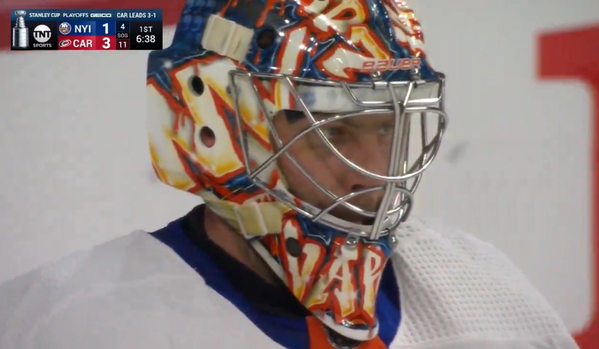 that is the look of pissed off and pure defeat from varlamov after that kuznetsov penalty shot