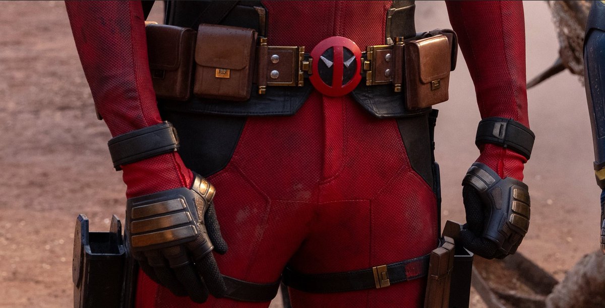 DEADPOOL SUIT DETAILS IN [4K]