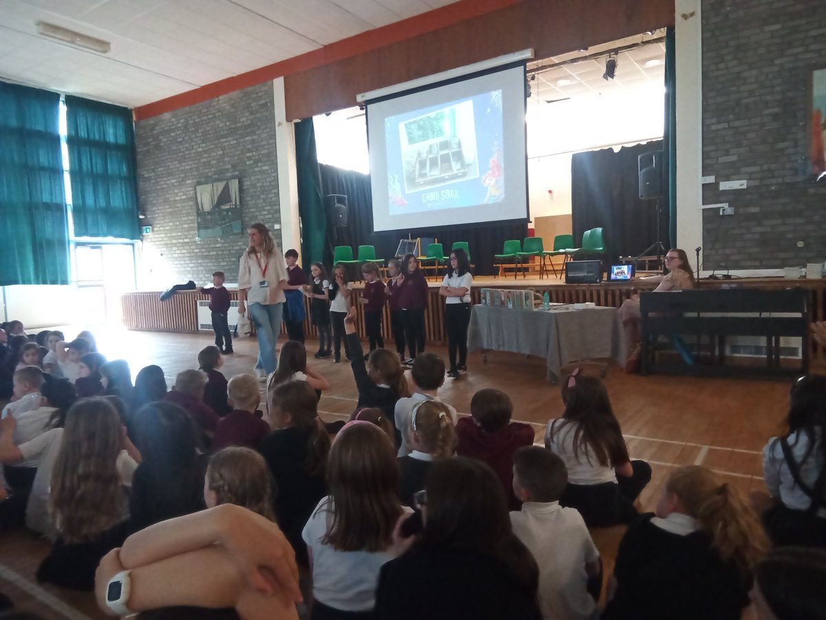 P3 - P7 felt really inspired after a talk from children's author, @abielphinstone today. We loved hearing about where she gets her story ideas from, how she got into writing and the details of her new book! #ReadingSchools