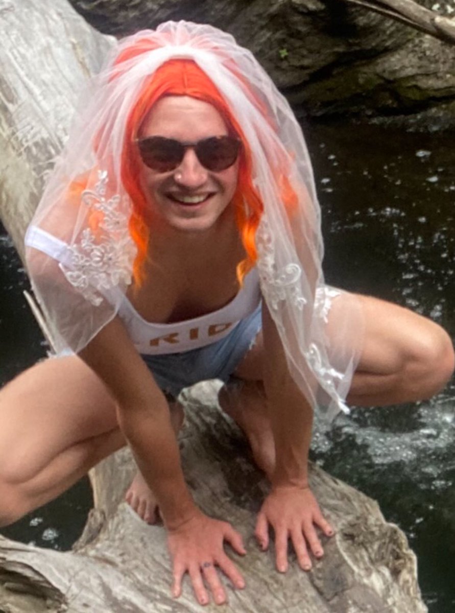 brentayl's tweet image. 1 actress, 4 roles 😮‍💨