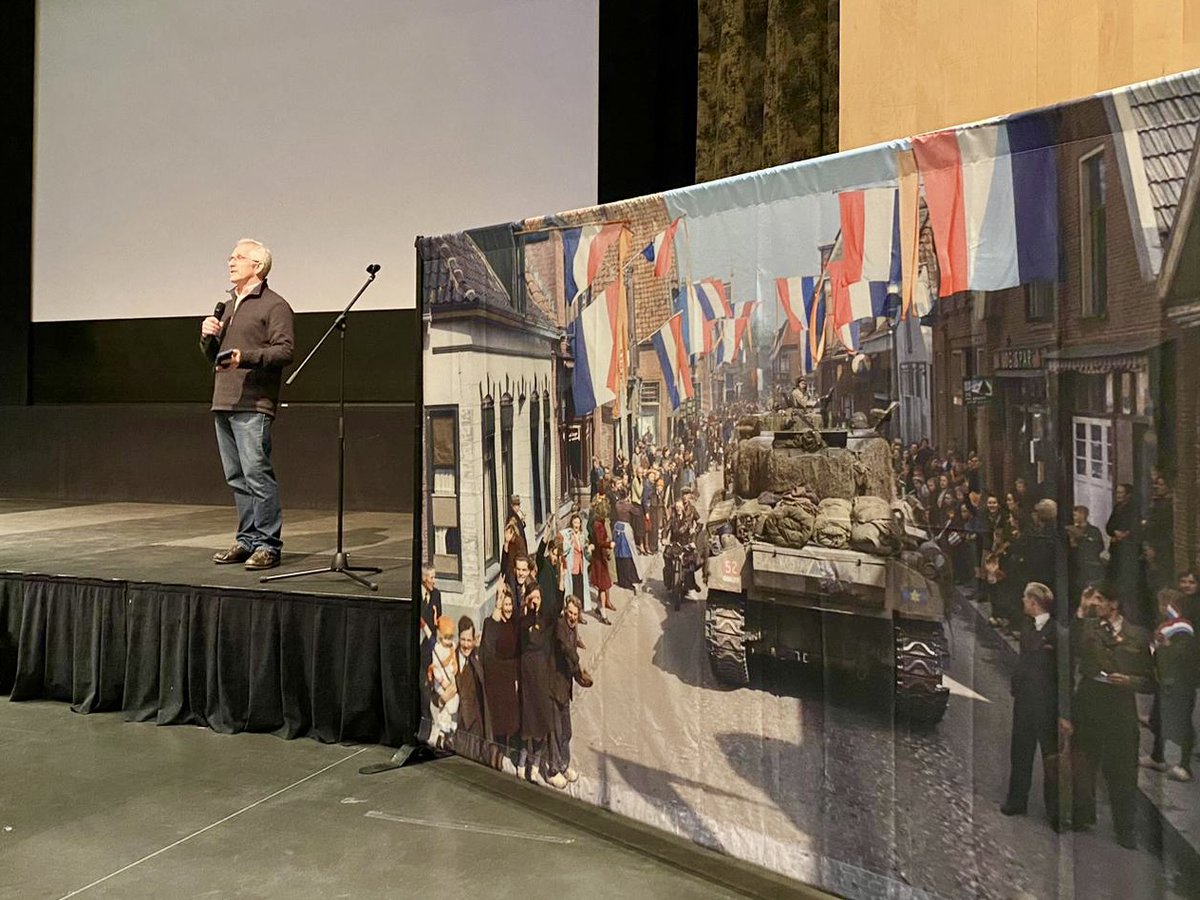 NLinCanada's tweet image. Yesterday, we screened "The Liberation Men" for Canterbury High School at the @CanWarMuseum in the lead up to #LiberationDay. 

This new film about 🇨🇦 soldiers liberating a 🇳🇱 town during #WWll prompted lots of questions! 

Learn more &amp;amp; get tickets: koloproductions.ca.