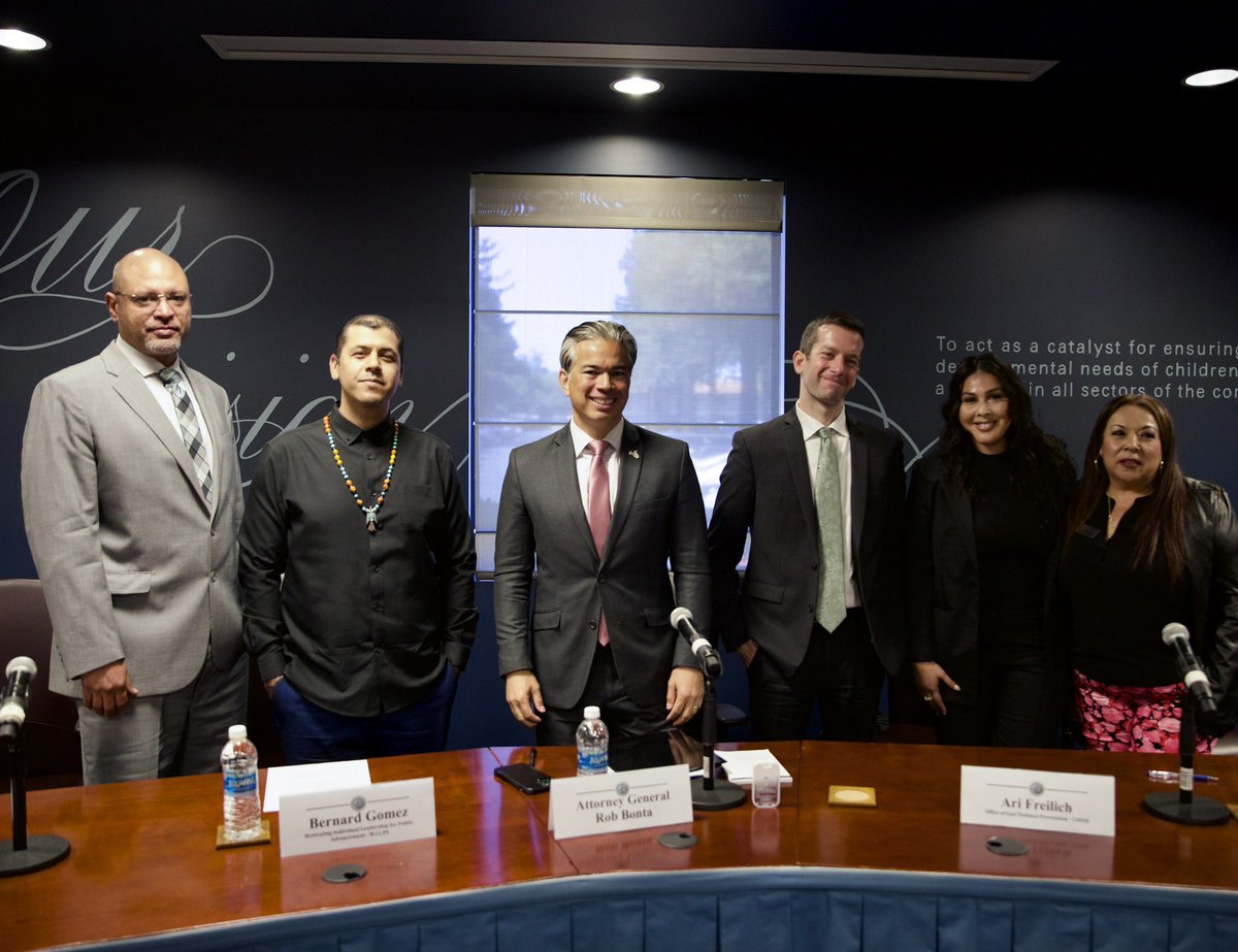 I’m proud to stand with San Jose community leaders to identify best practices, foster community involvement, and work toward community-driven solutions to eliminate gun violence and protect survivors.   Gun violence prevention starts in our communities. oag.ca.gov/news/press-rel…