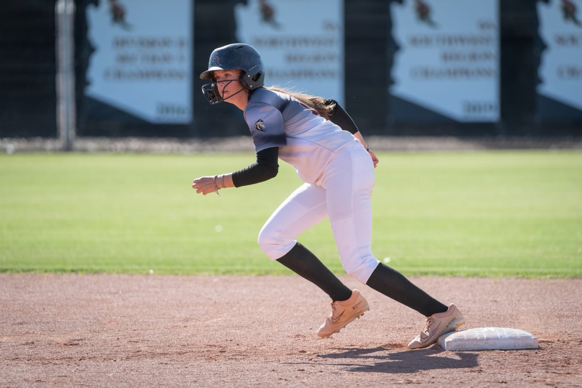 .@WillowCanyonHS Softball plays Cienega at home @ 4PM in Round 2 of the 5A State play-offs! Then at 6PM, the WCHS Boys are also at home for their Volleyball play-in against Buena! @ShadowRidgeHS Softball faces off against Red Mountain in an away game @ 4PM. Good Luck to all!