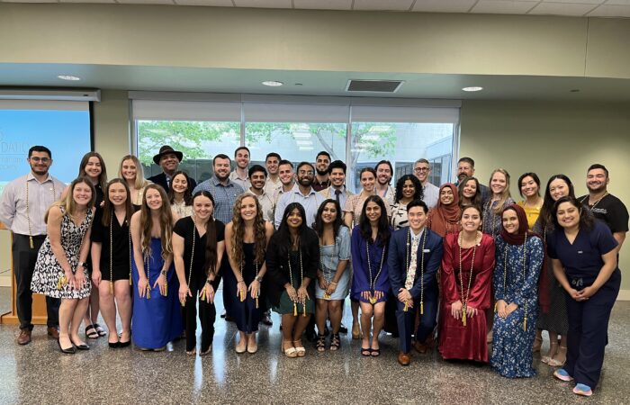 The humanistic side of medicine is flourishing at @TCOM_UNTHSC. The TCOM chapter of the Arnold P. Gold Foundation recently inducted 33 students and four faculty members into the Gold Humanism Honor Society. Congratulations to everyone inducted! bit.ly/4dnFgMr
