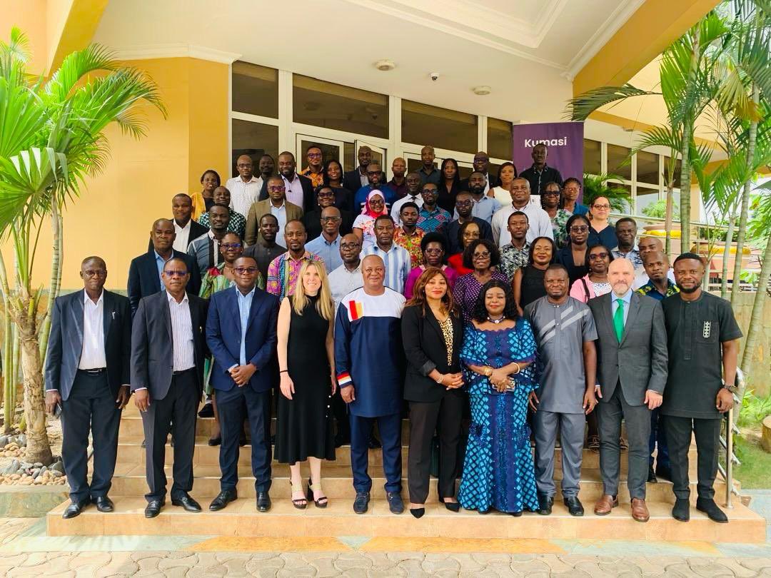 ewuaike1's tweet photo. Today, I participated in the City Cancer Achievement Workshop organized by C/Can at the Golden Bean Hotel in Kumasi, Ghana. My organization, BCI has tremendously supported the Kumasi City Cancer Project right from its inception. https://t.co/8NACW0joUY