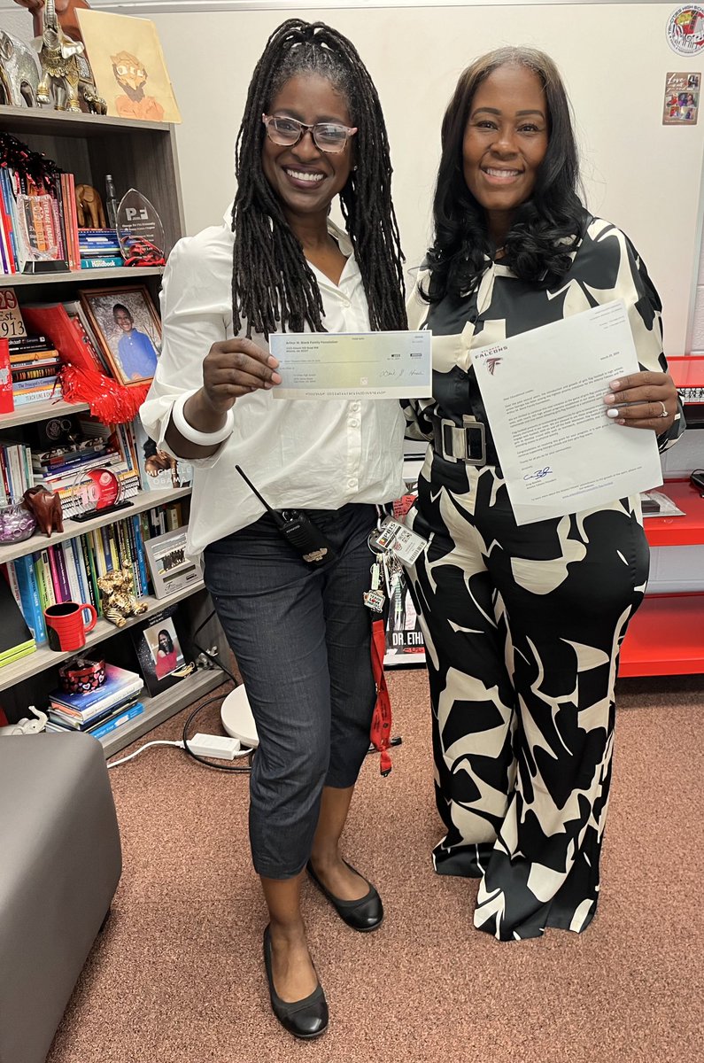 Thanks to the Atlanta Falcons and the Blank Foundation for selecting us for a $7000 grant for Flag Football. Congrats Asst AD Shenita Granberry @DrTamaraCandis @FultonCoSchools @AtlantaFalcons