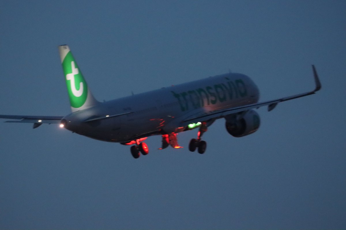 delivery fight from the own #A321neo for @transavia PH-YHA @frankfol @robertvandieen @MennoSwart the last light after sunset