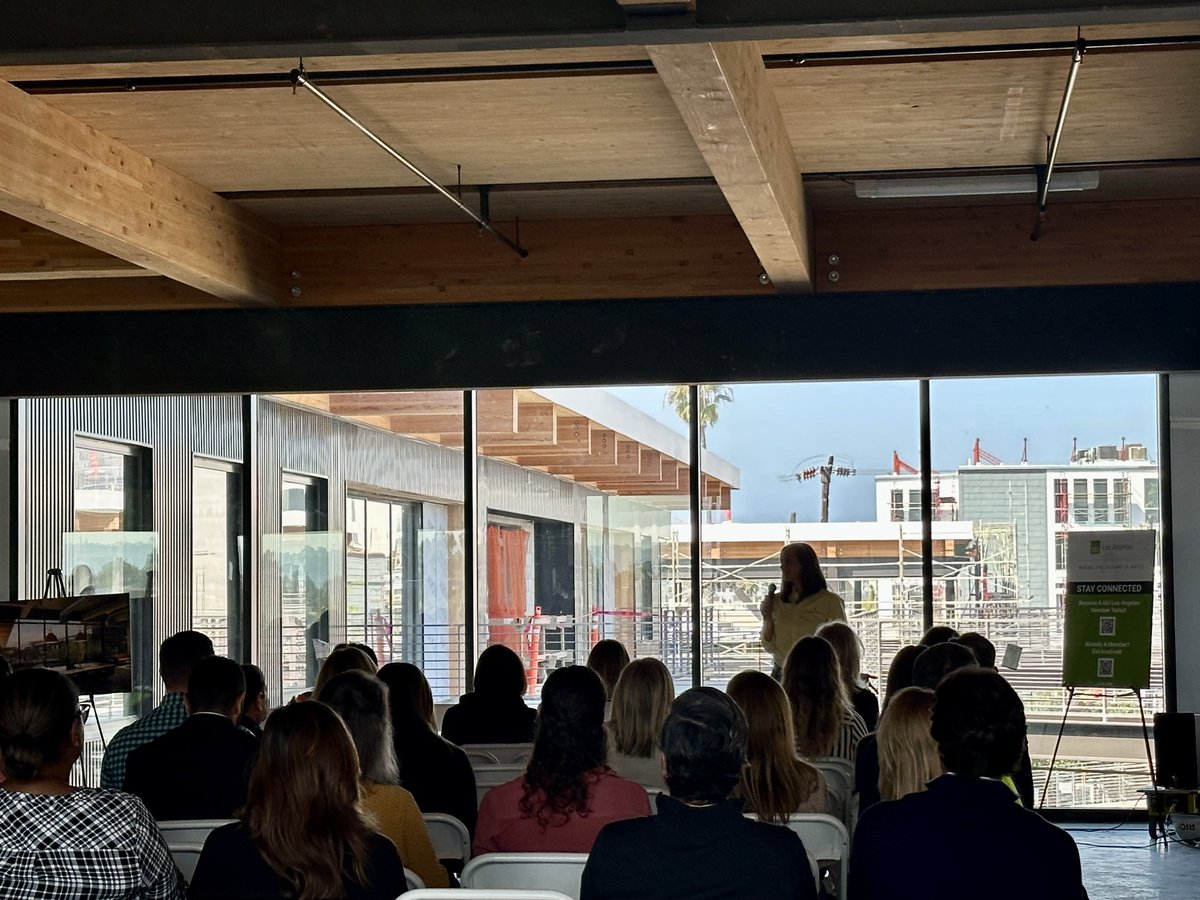 Today, ULI hosted a successful Spring Member Mixer with almost 100 attendees at the vibrant 42XX development in Marina del Rey. We can’t wait to see you at our next event! For upcoming events visit: on.uli.org/9LTF50RsUAl #ULI #LosAngeles #RealEstate #LandUse