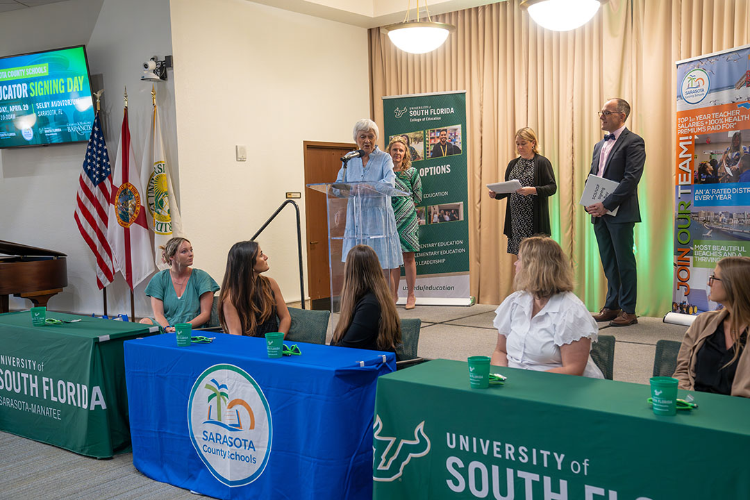 USF Sarasota-Manatee tweet media