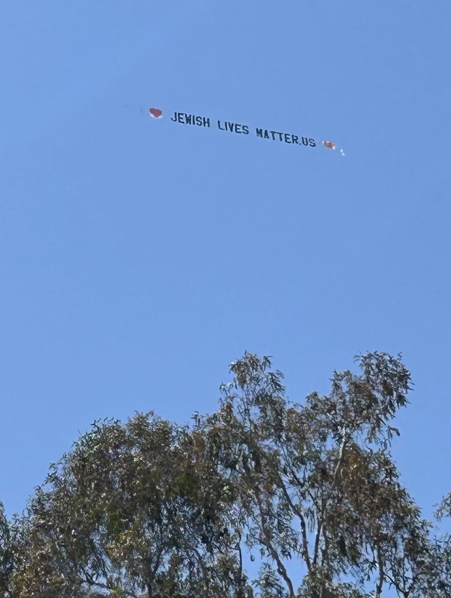 Above the skies at #UCLA right now 

#JewishLivesMatter