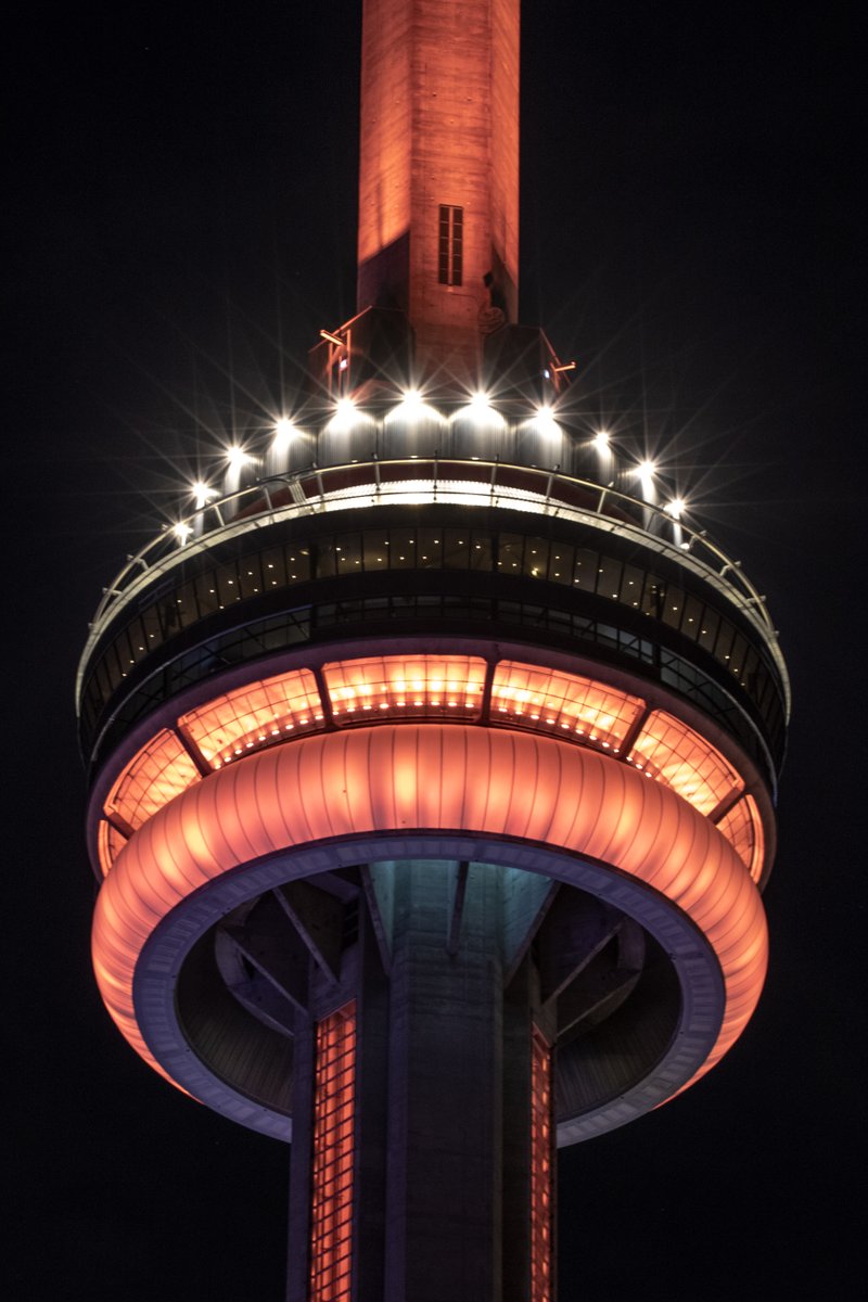 Tonight the #CNTower will also be lit orange for Lymphangioleiomyomatosis Awareness / Ce soir, la #TourCN sera également illuminée en orange pour la Sensibilisation à la lymphangioleiomyomatose