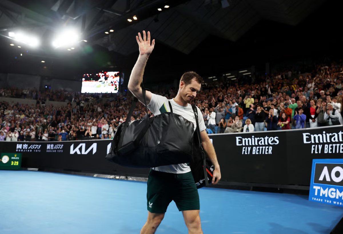One day very soon, Andy Murray is going to announce his retirement plans. This man single-handedly walked British tennis back into world relevancy and when he goes, he'll take with him a piece of every single one of us that showed up for him year-in, year-out. All-timer. 🙏