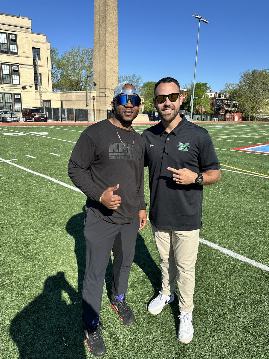 Appreciate you coming out today @CoachJ_Miller and checking out our boys. #WIT 🔴🔵