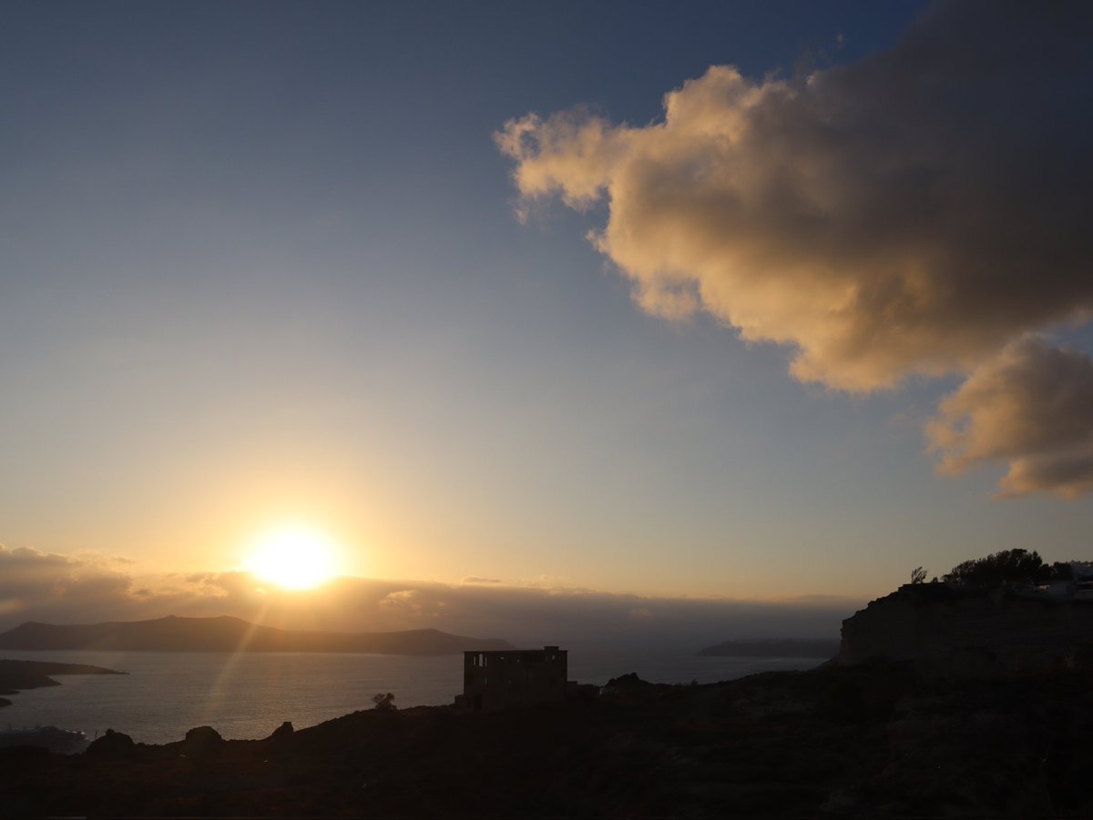 Sunset Santorini #ThePhotoHour #Sunset #Santorini #Greece.