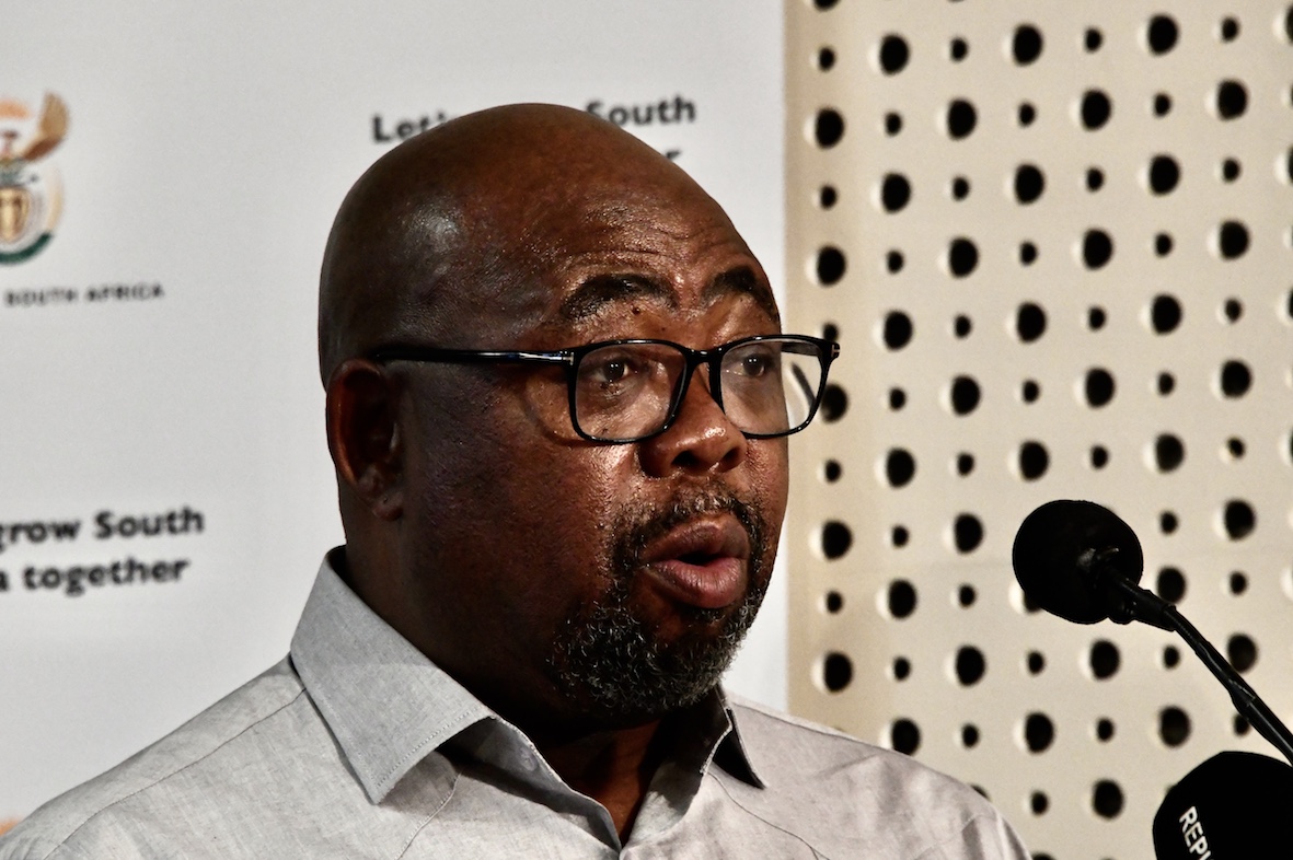 Good morning South Africa. [Listen 🎙️] Message from Minister Thulas Nxesi on #WorkersDay...soundcloud.com/governmentza/m… Let us all honour and salute our unsung heroes, the workers of South Africa! We say Halala! Enjoy your #WorkersDay #WorkersDay2024