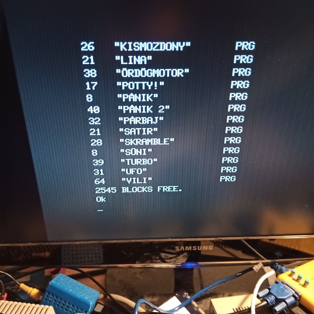 So, the Primo CDOS officially supports only commodore 1541 drives. That's true. But with simple 'hacking' it can use other drives too. :D
Primo rulez.