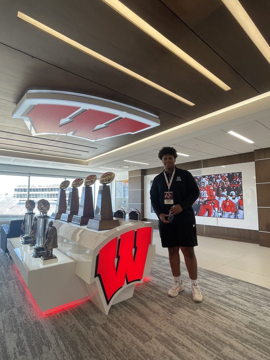 Had an amazing time at the University of Wisconsin. Thank you @CoachBlaz for the warm welcome to campus. I can’t wait to come back in June for camp! @ZachZilmJr @AllenTrieu @TheD_Zone @Evan_Flood