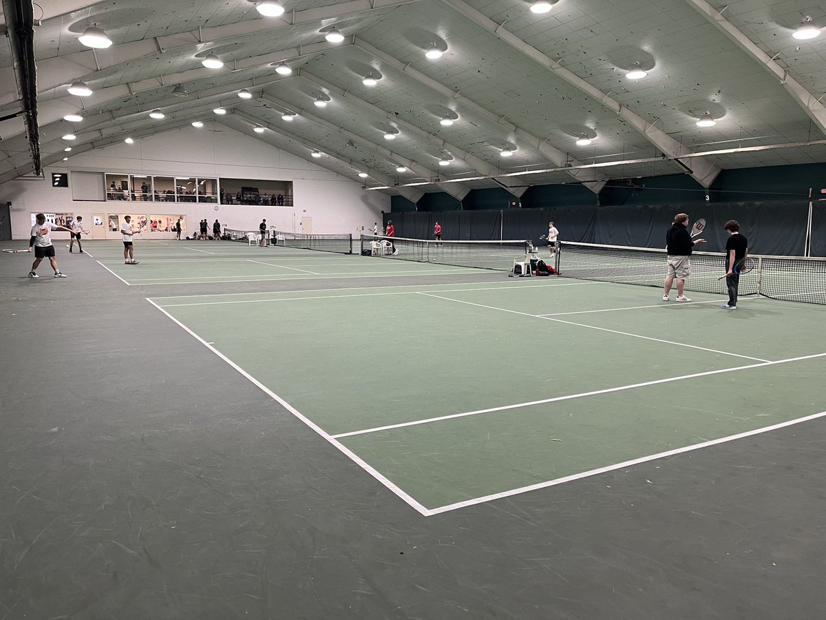 We’ve arrived at Black Hawk Tennis Club. Play will resume shortly #iahsten