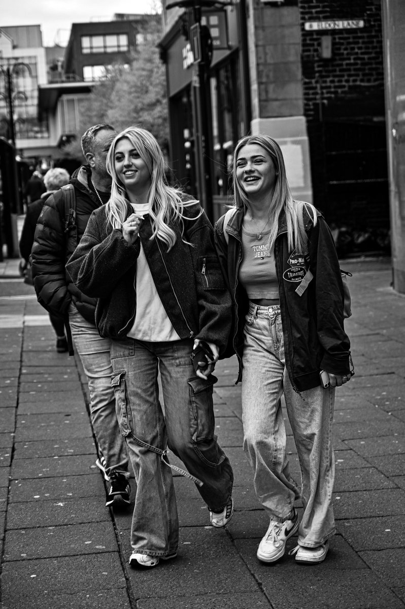 Tracey Jackson 
Newcastle Upon Tyne UK

Friends

Nikon Z6II 24-70mm

@TraceyJacksonHI @UKNikon @NewcastleCC #TraceyJacksonHI #streetphotography #candid #portrait #blackandwhite #newcastlelife #streetcapture #street_level_photography 

Copyright ©️ @TraceyJacksonHI