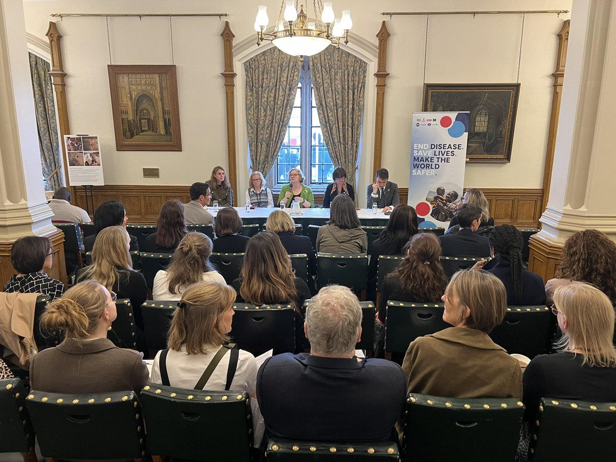 Great discussion with panel at @APPGVaccination event on Future of #Vaccines. Isobel Oliver of @UKHSA, Kirsty Roy of @P_H_S_Official, Dianne Stewart of @GlobalFund & Eduard Molnar of @gavi. #Malaria, #CervicalCancer #Pandemics #EquitableAccess #AntiMicrobialResistance